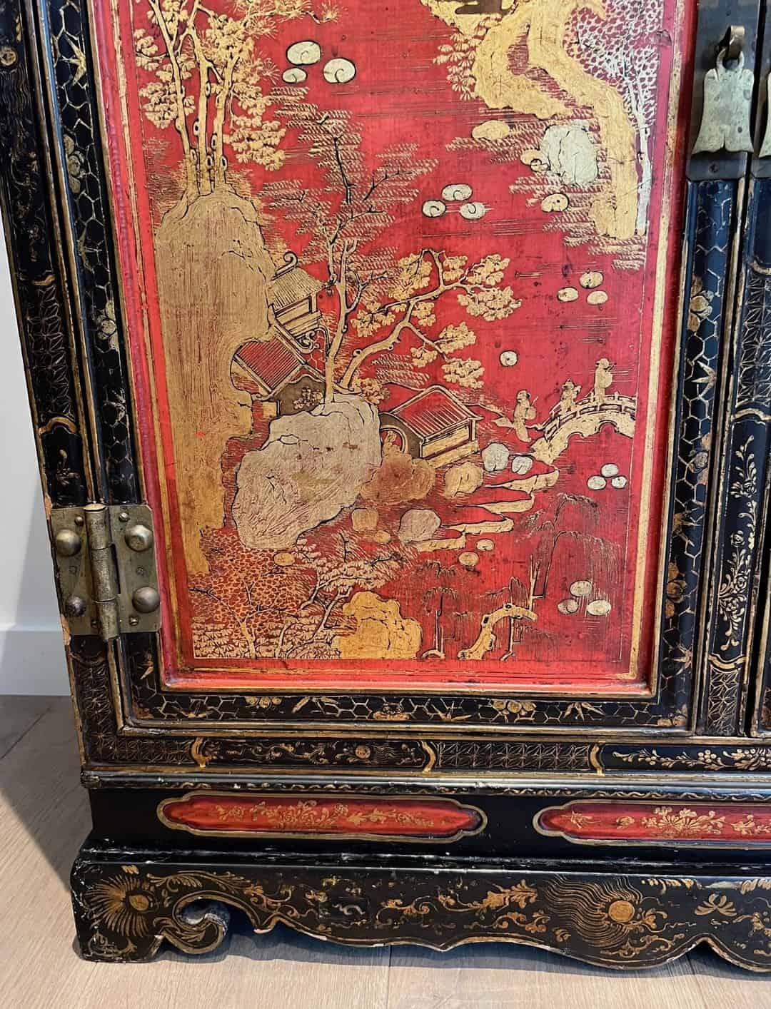 Lacquered Chinoiserie Cabinet, French Art Déco, circa 1940 - Image 7