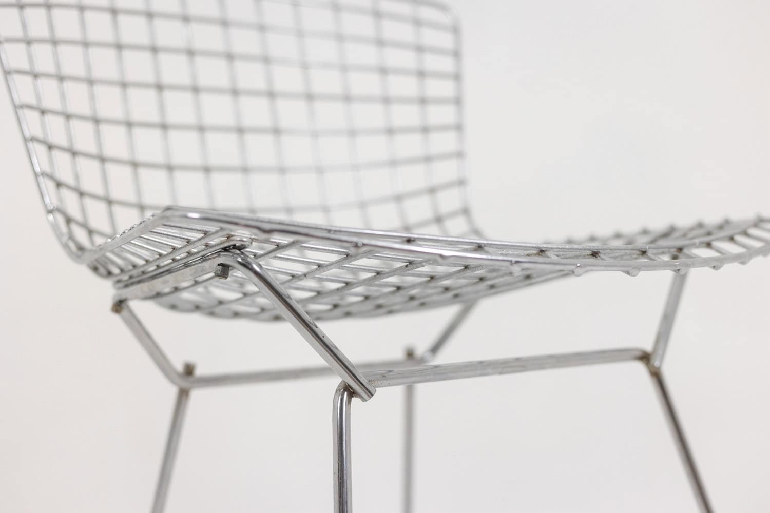 Harry Bertoia for Knoll Chrome-Plated Steel Chairs - Seat Detail - Styylish