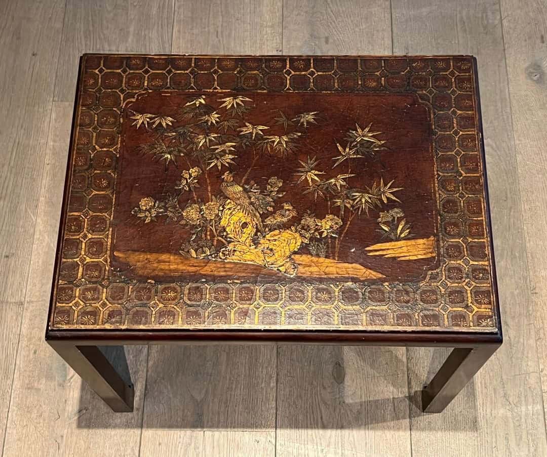 Set of Three Lacquered Nesting Tables with Chinoiserie Decoration, France circa 1940 - Image 8