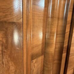 Baroque Armoire Wellenschrank- veneer details- Styylish