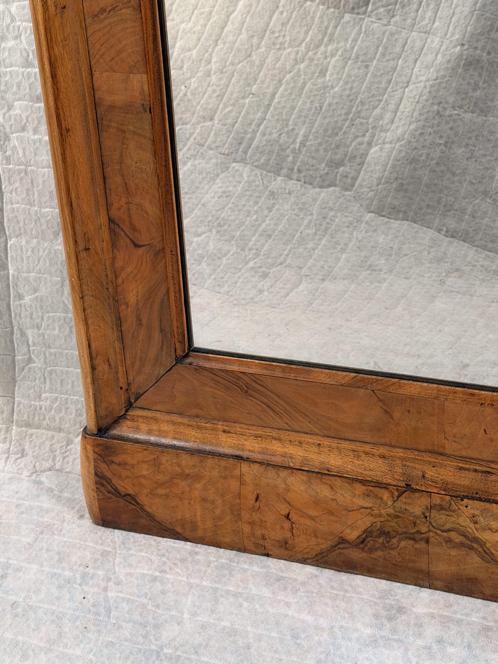 Biedermeier Walnut Wall Mirror, Austria, circa 1820 - Image 3