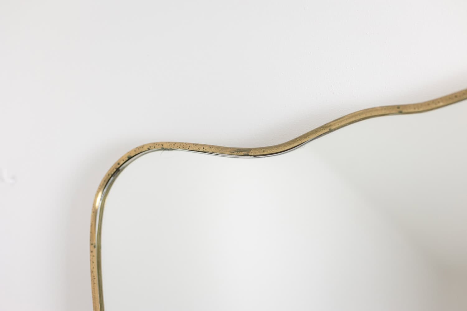 Gio Ponti Style Gilded Brass Mirror - Upper Left Corner Detail - Styylish