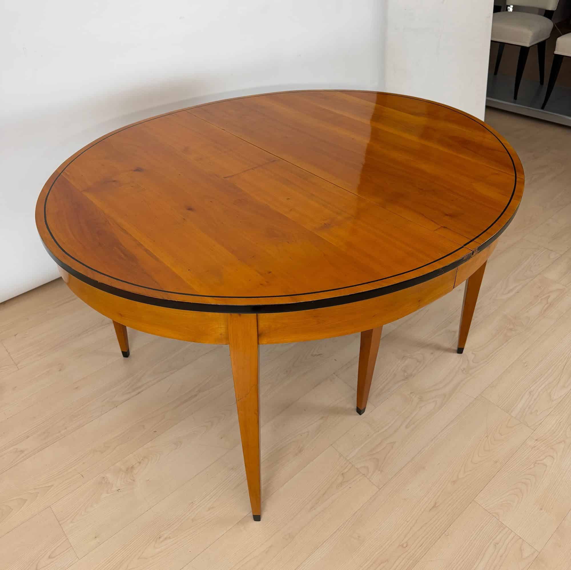 Oval Biedermeier Expandable Dining Table, Cherry, South Germany, circa 1880 - Image 3