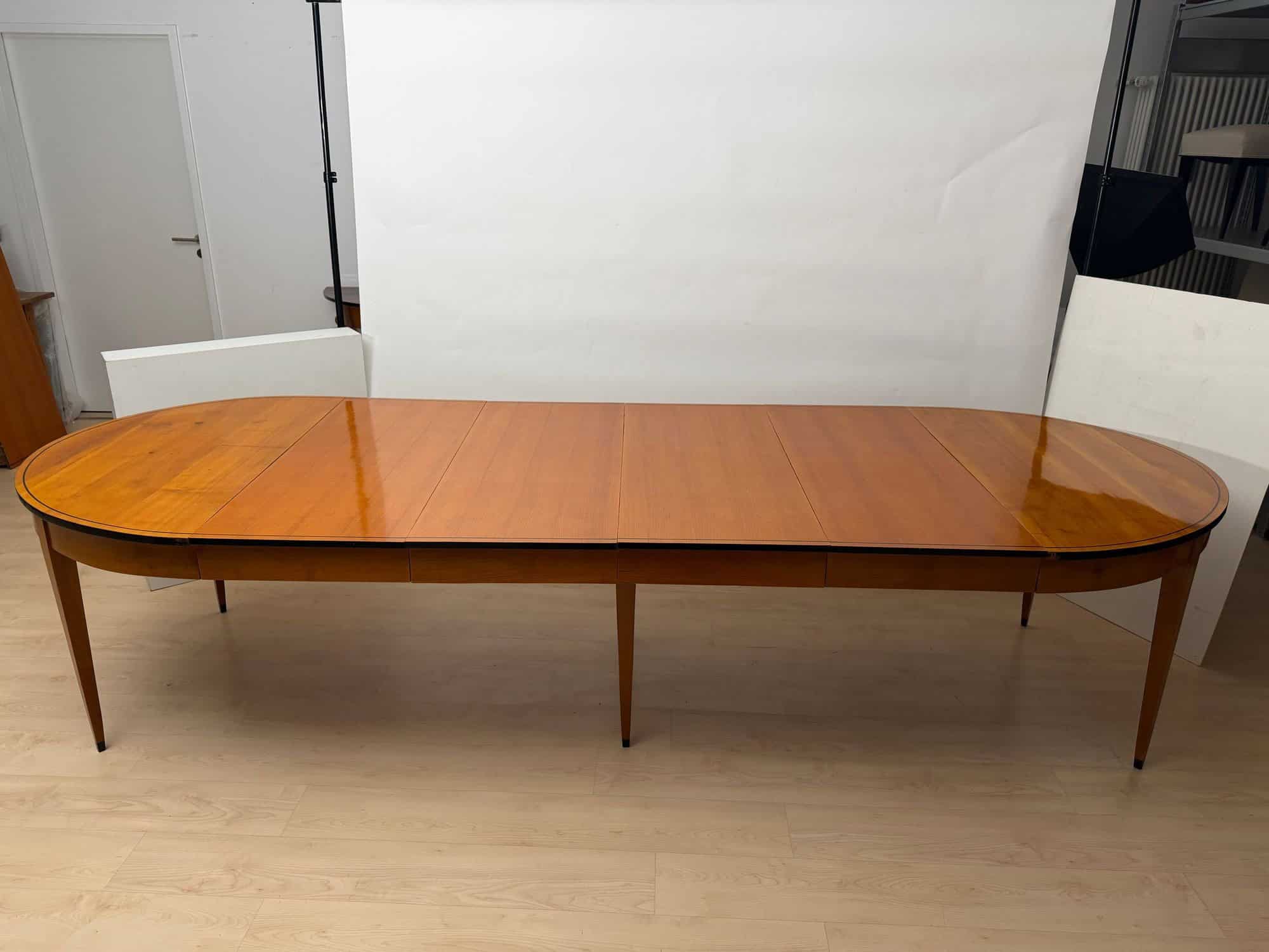 Oval Biedermeier Expandable Dining Table, Cherry, South Germany, circa 1880 - Image 7