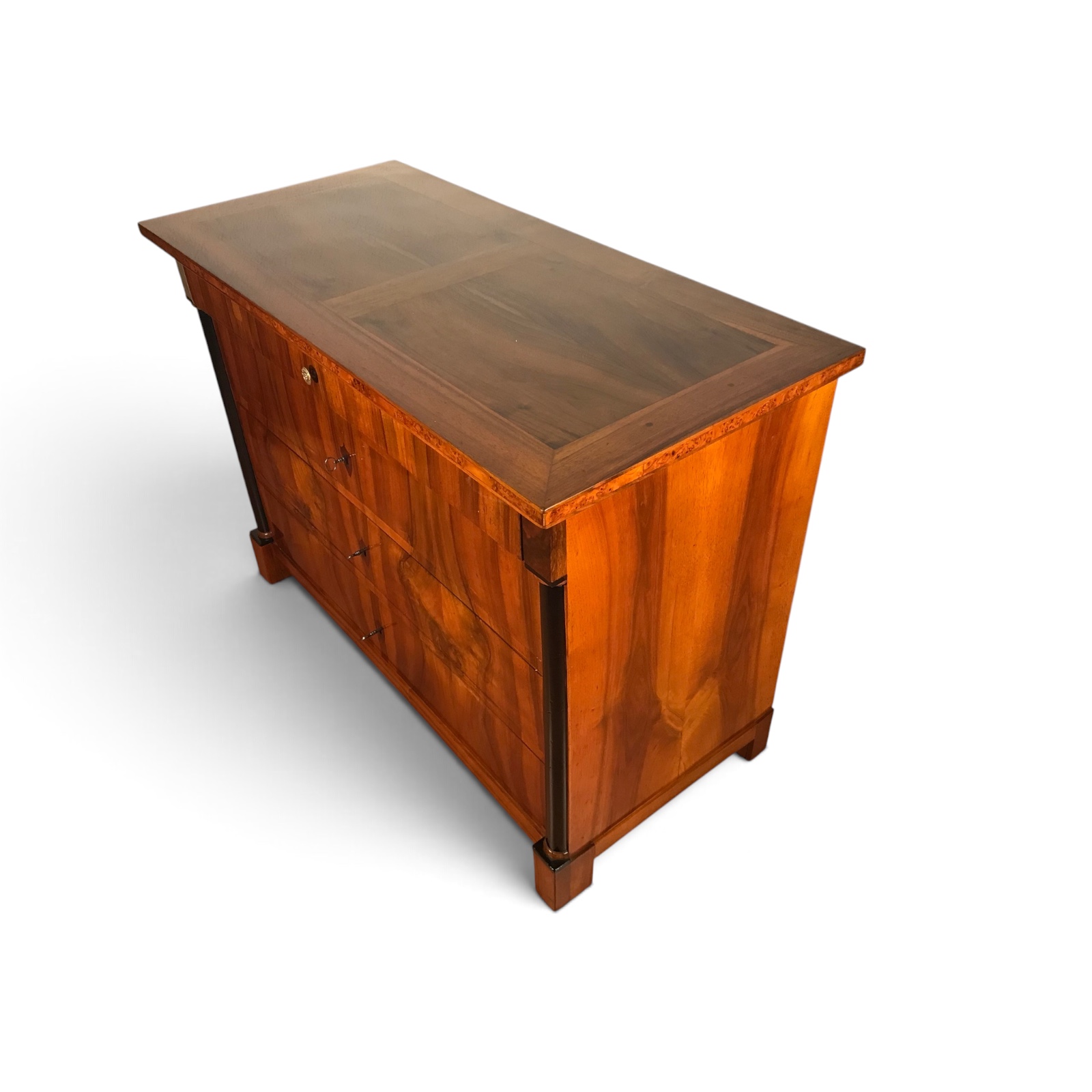 German Biedermeier Walnut Dresser, 1820 - Image 3