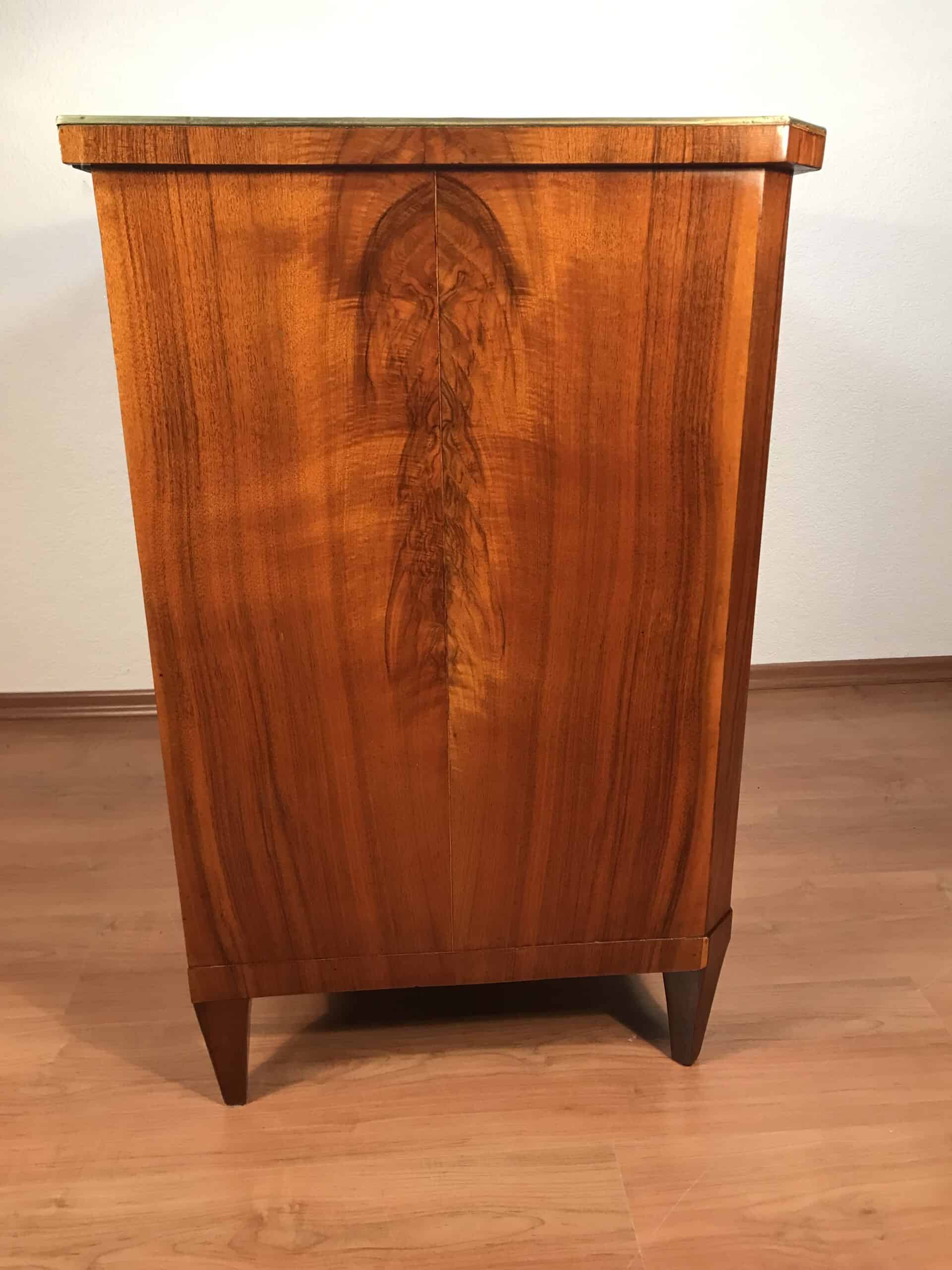 Antique Biedermeier Walnut Chest of Drawers, circa 1820 - Image 4