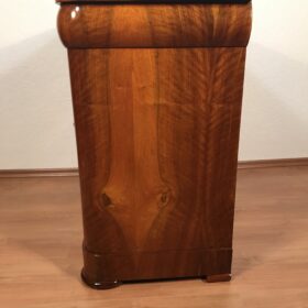 Antique Biedermeier Walnut Chest of Drawers, circa 1820