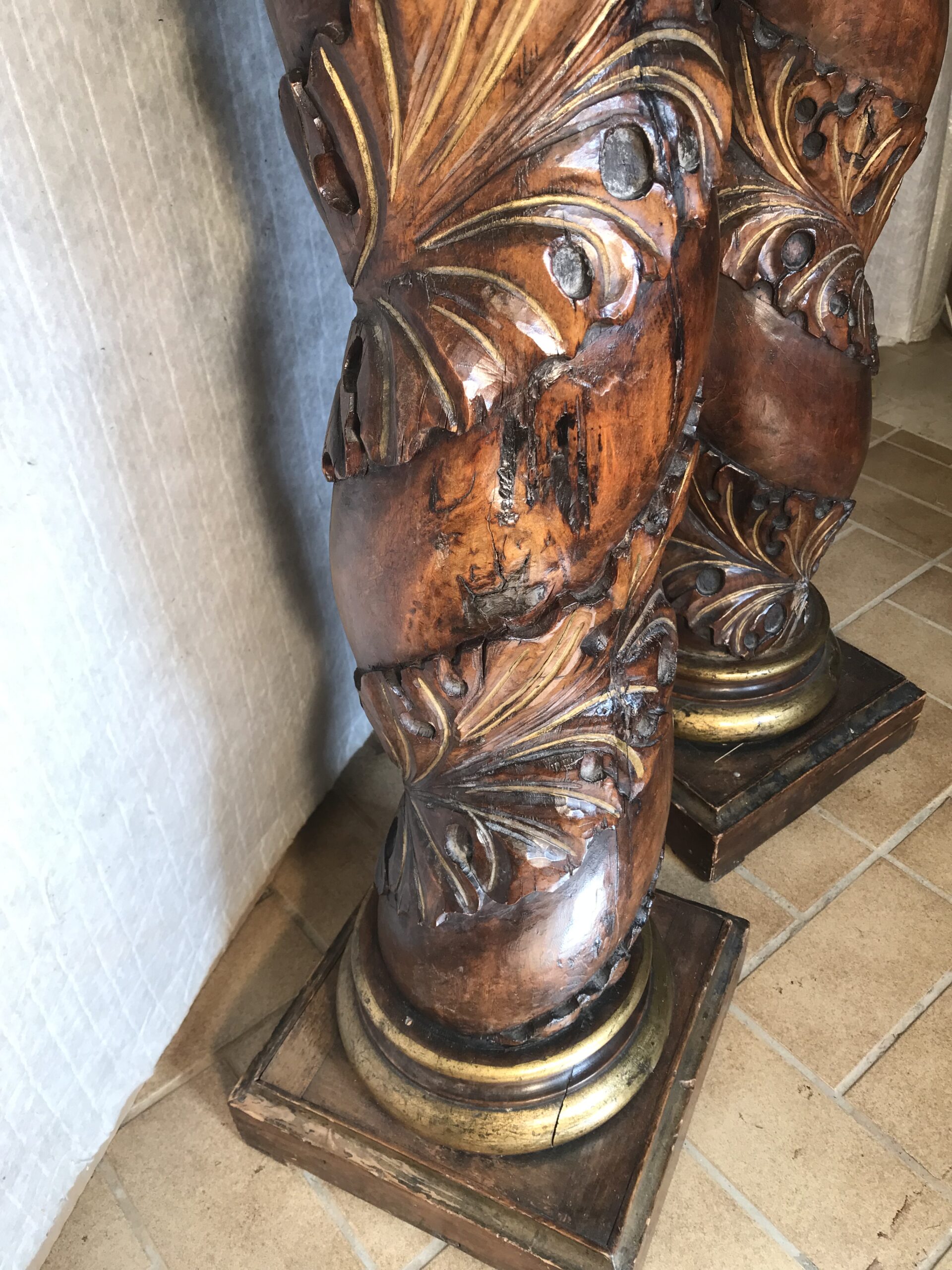 Pair of Antique Baroque Carved and Gilt Solomonic Columns, 18th century - Image 2