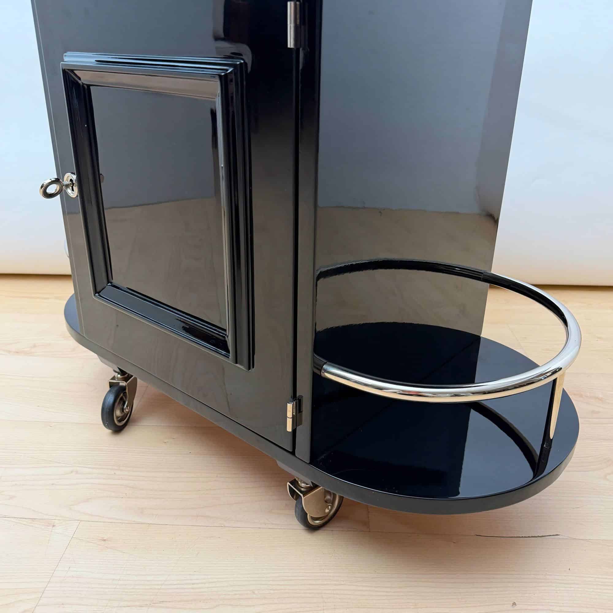 Art Deco Bar Cart, Black Lacquer, France, circa 1930 - Image 15