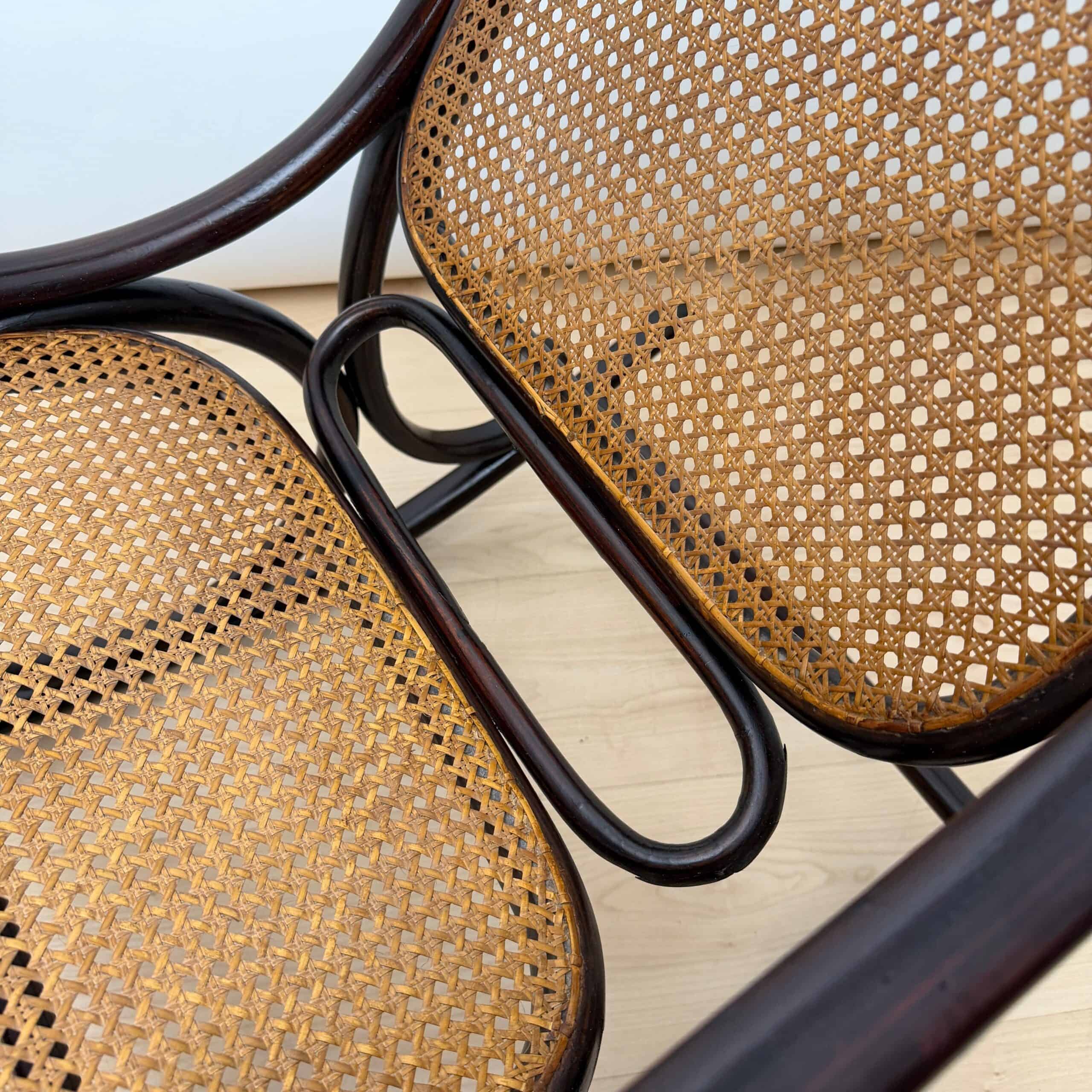 Art Nouveau Bentwood Rocking Chair by Thonet, Austria, circa 1900 - Image 16