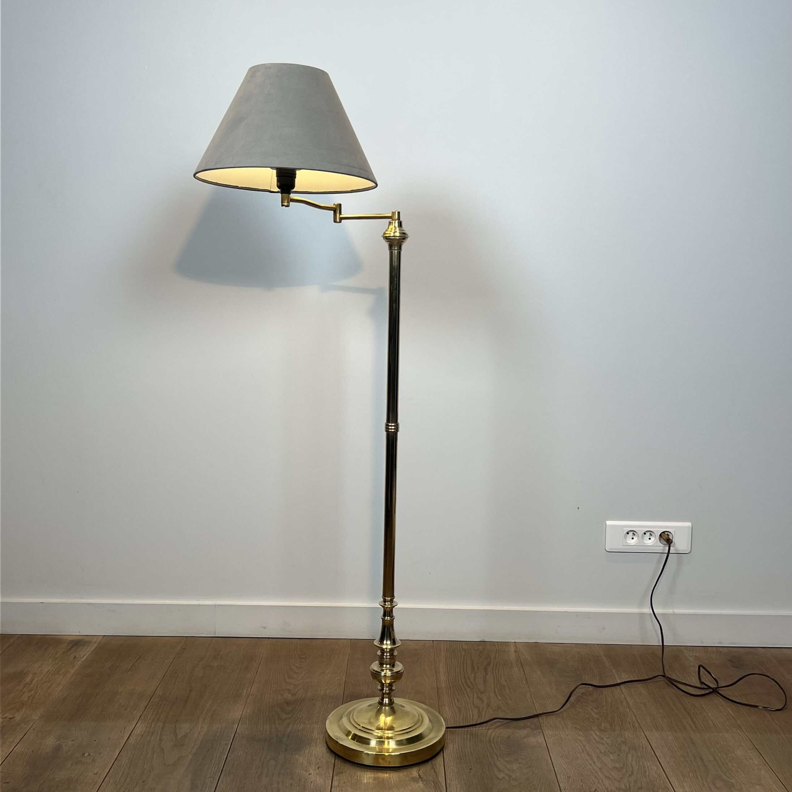 Pair of Brass Floor Reading Lamps with Articulated Arm and Grey Velvet. French Work in the Manner of Maison Jansen. Circa 1970. - Image 5