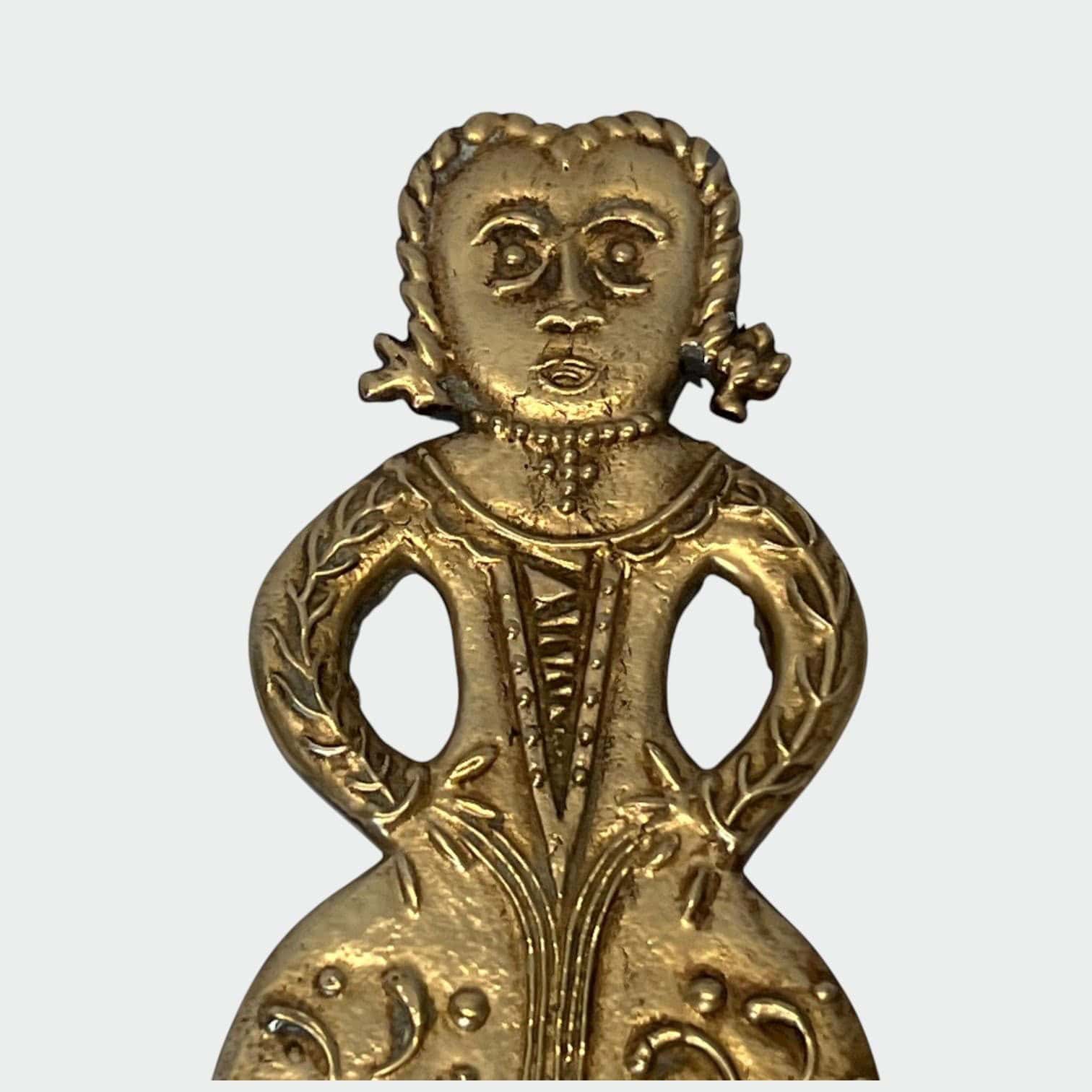 Pair of French 1950s Gilded Brass Figural Sconces - Lady Close Detail - Styylish