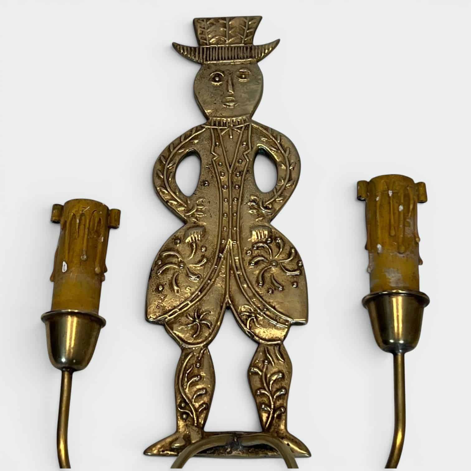 Pair of French 1950s Gilded Brass Figural Sconces - Gentleman Detail - Styylish