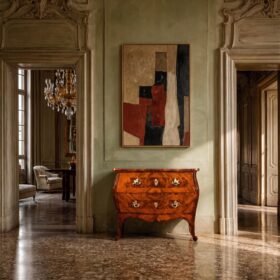 Italian Baroque Bombe Chest of Drawers, 18th Century
